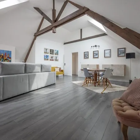 N° 8 - City Centre - Travail & Loisirs Apartment *